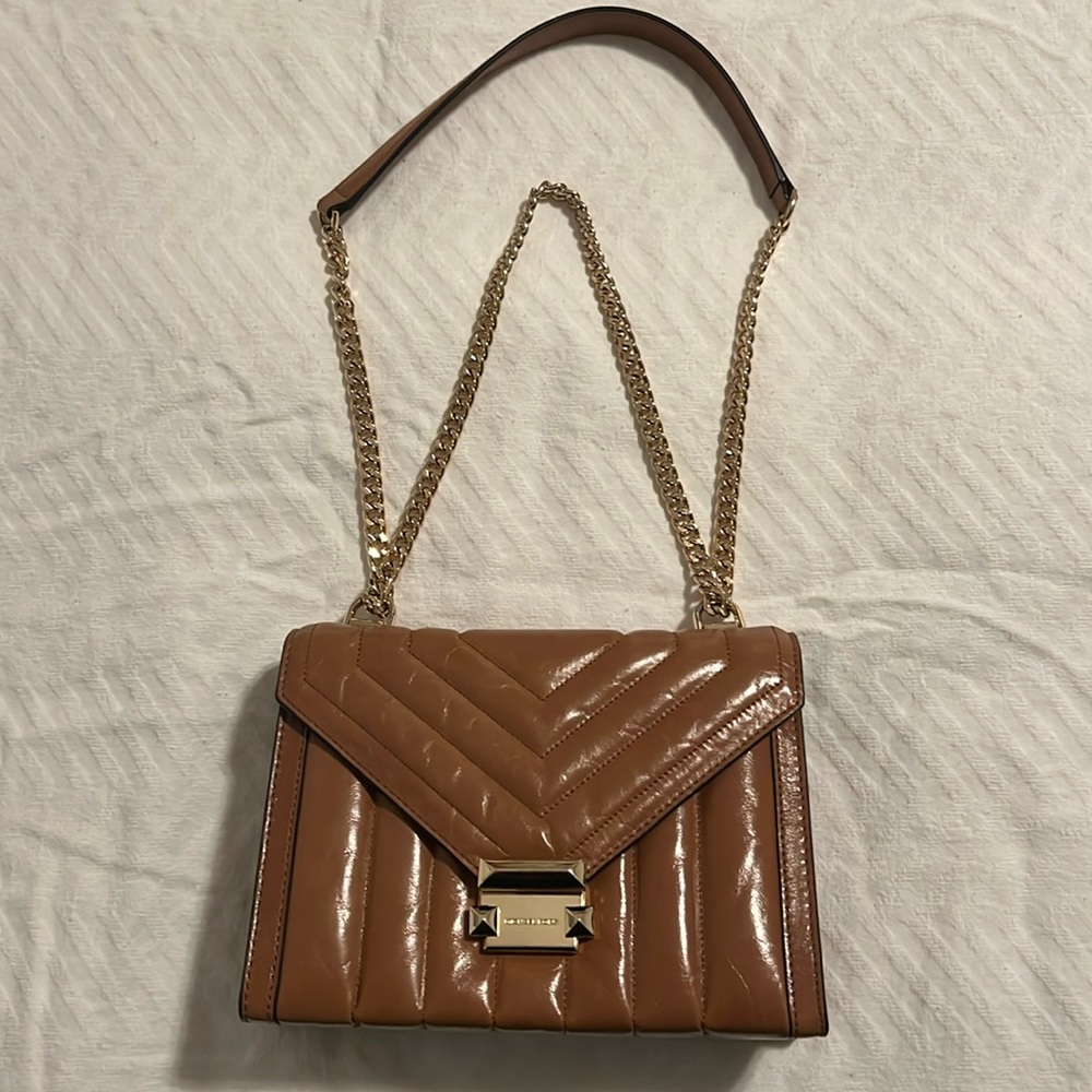 Michael kors crossbody bag, light brown, leather bag, very good condition.